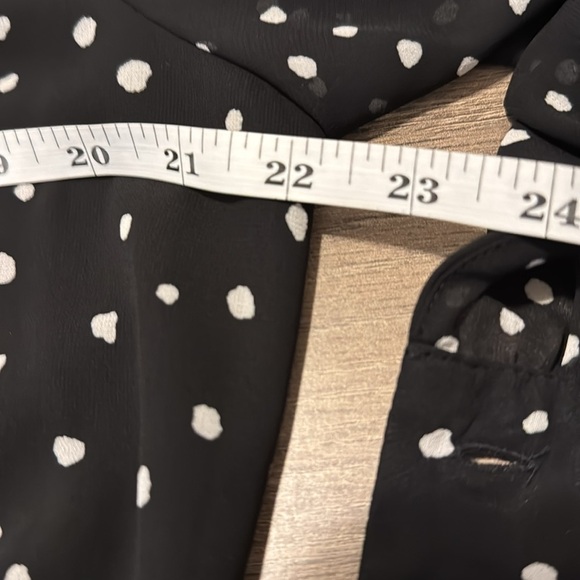 NWT women’s blouse size xl Black and White Polka Dot Women's Top sheer sleeves - Picture 10 of 12